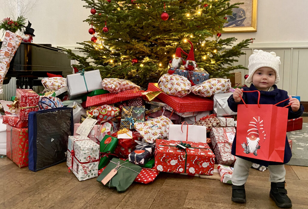 Julklappsinsamling på Högberga Gård på Lidingö